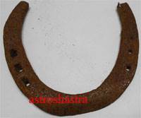 Black horse shoe