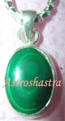 Kidney Stone Pendant With Chain(7 Caret App.)